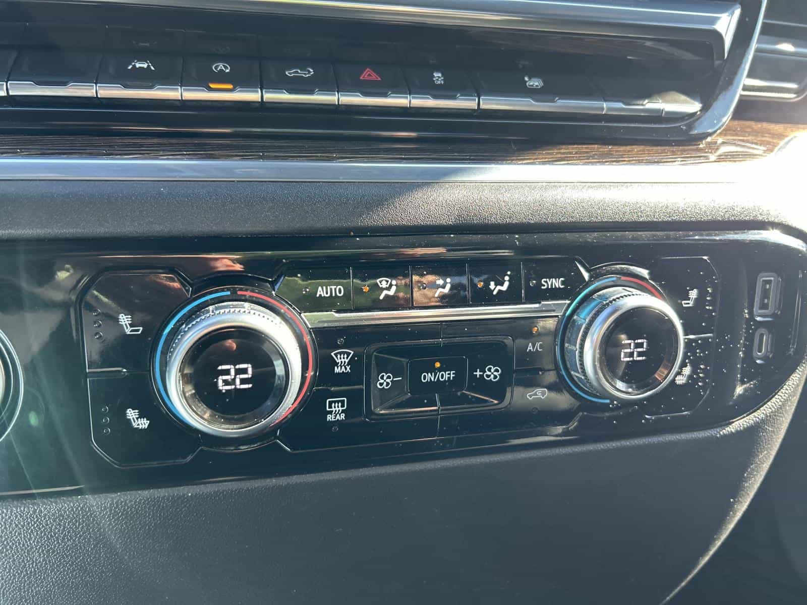 Image 10 GMC Sierra 1500 Elevation 2022