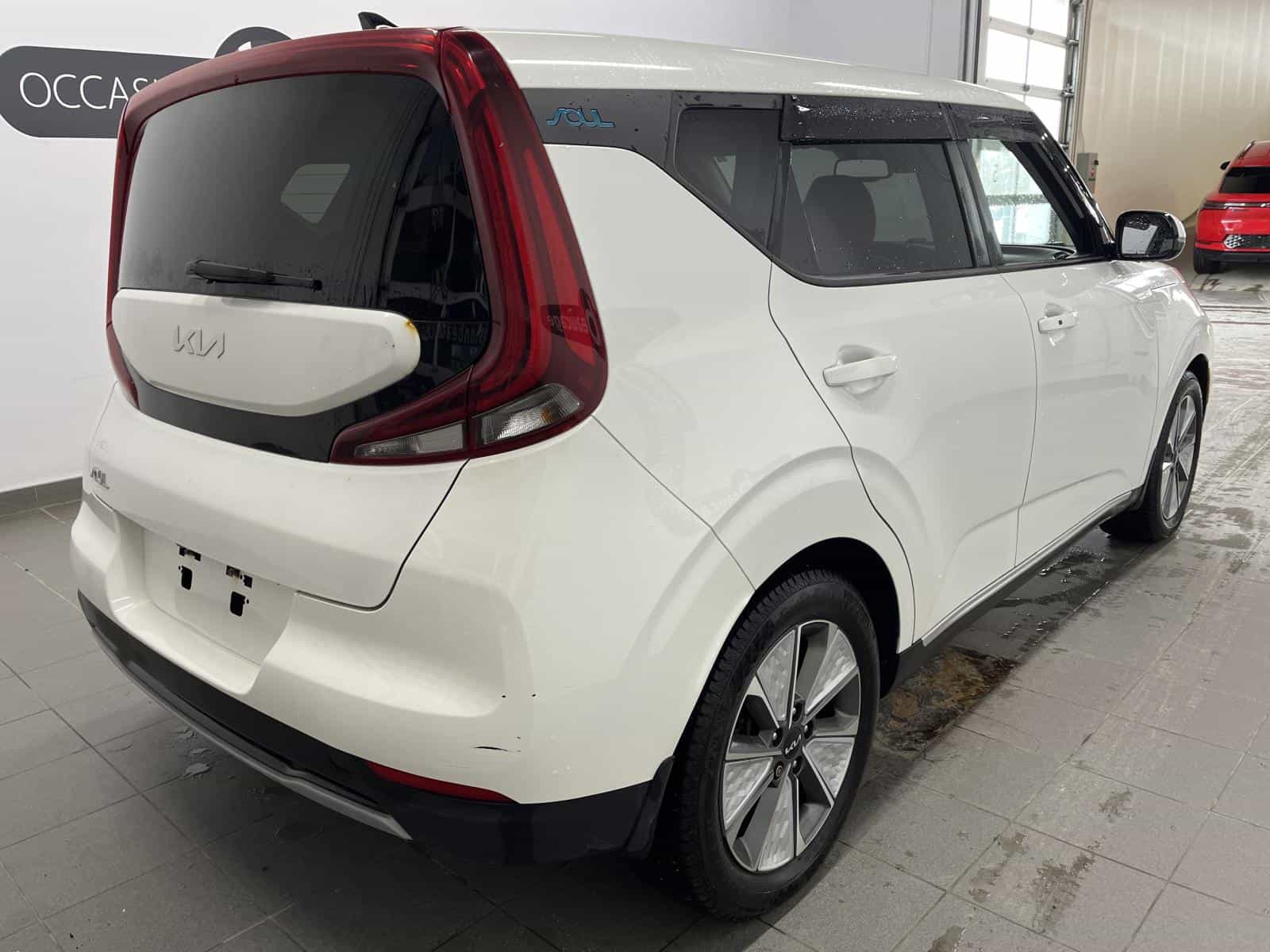 Image 3 Kia Soul EV Limited 2022