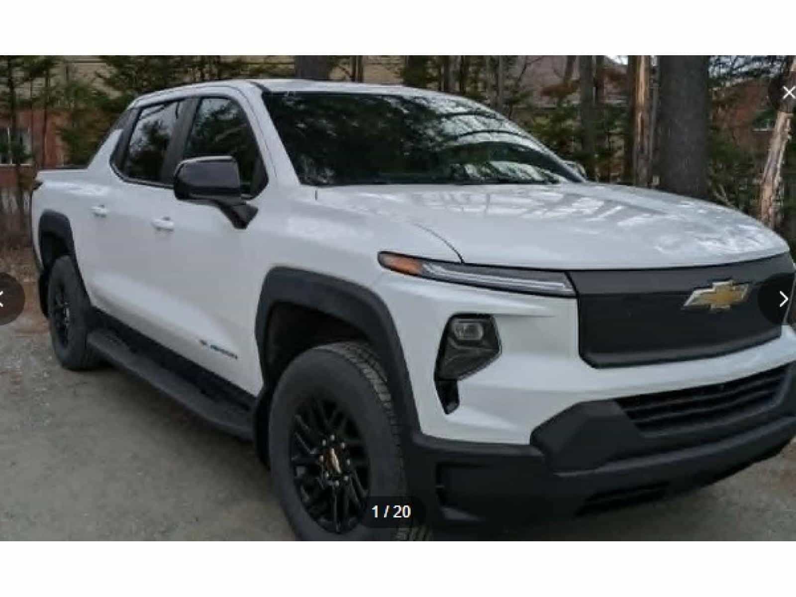 2024 Chevrolet Silverado EV 4WT - Image 1