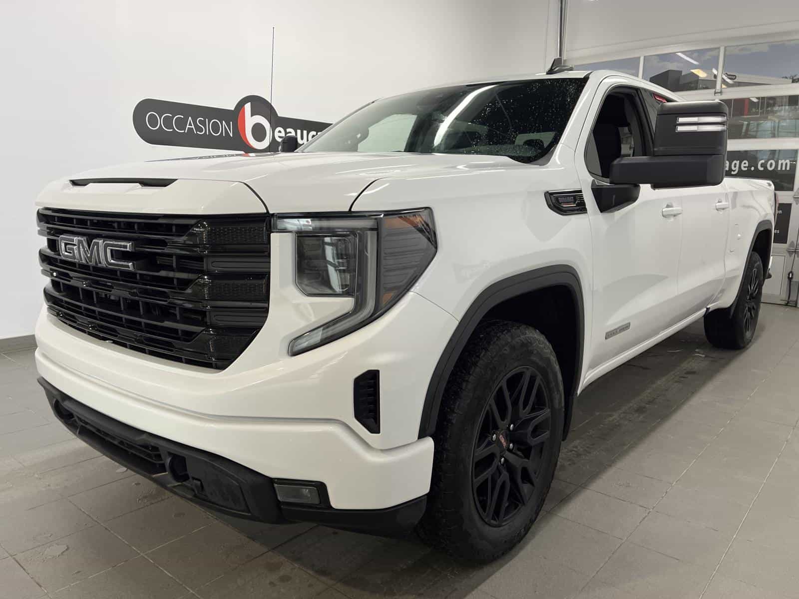 2024 GMC Sierra 1500 Elevation - Image 1