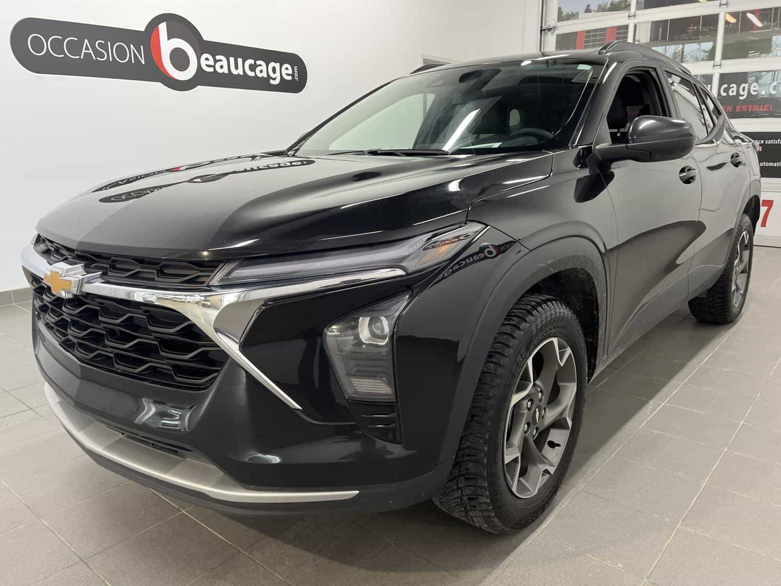 2025 Chevrolet Trax LT - Image 1