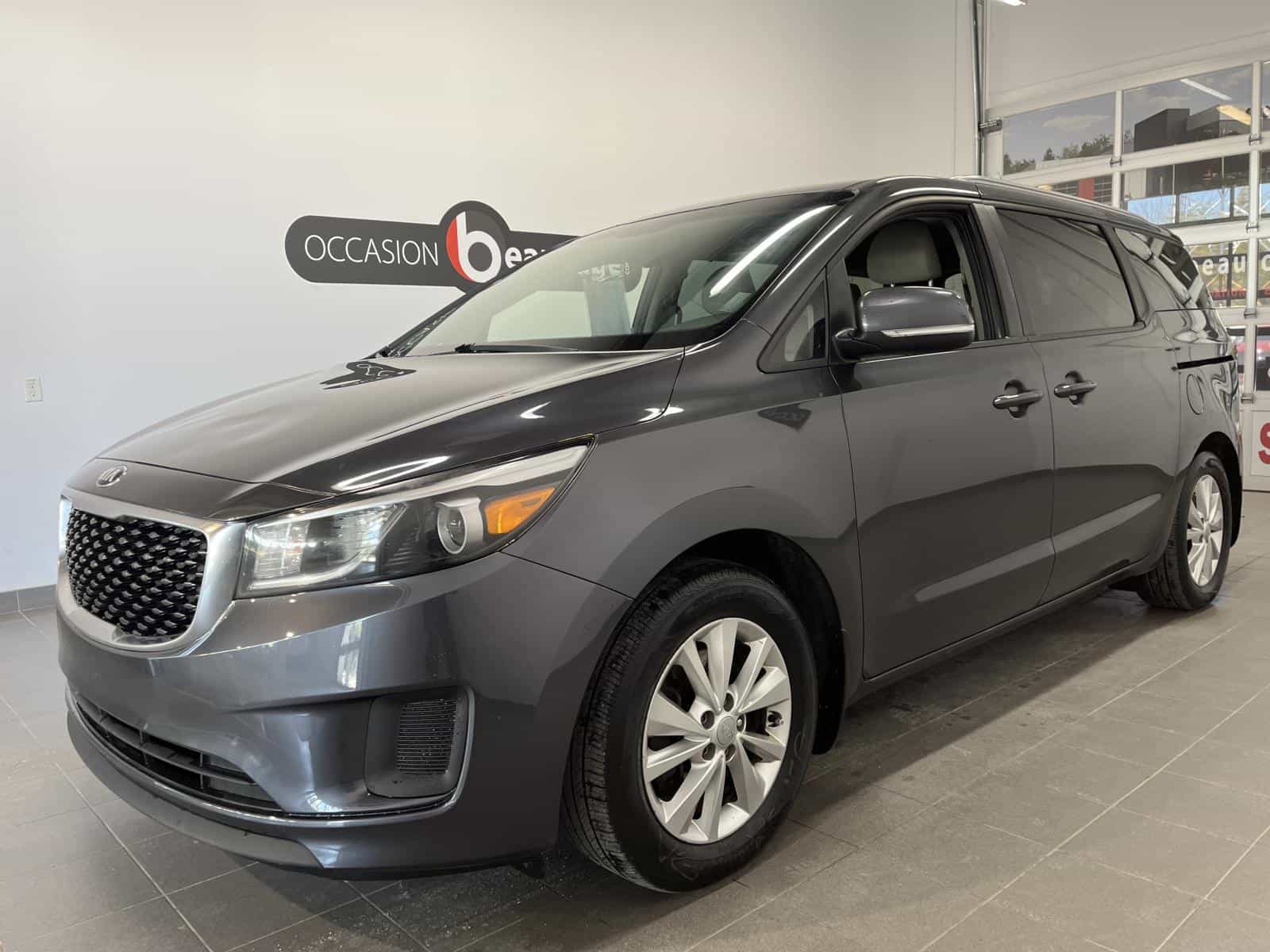 2017 Kia Sedona LX+ - Image 1