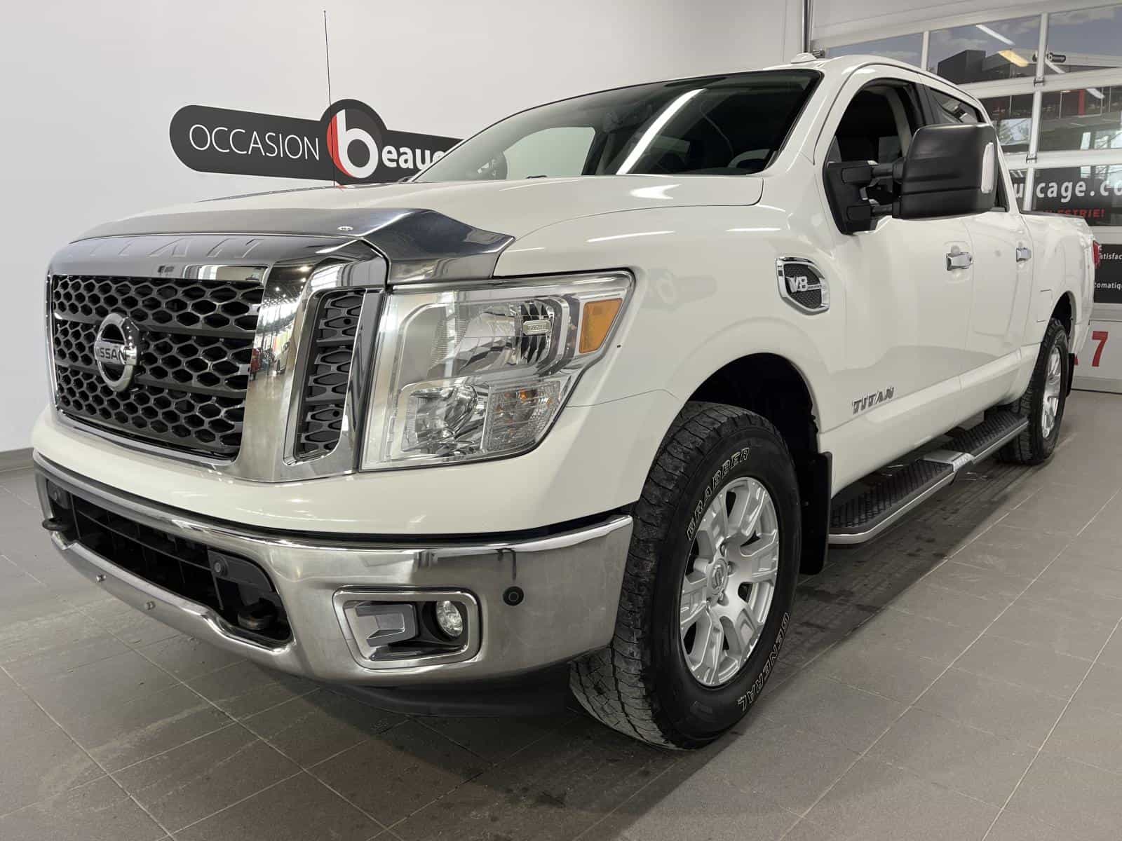 Image 1 Nissan Titan SV 2017