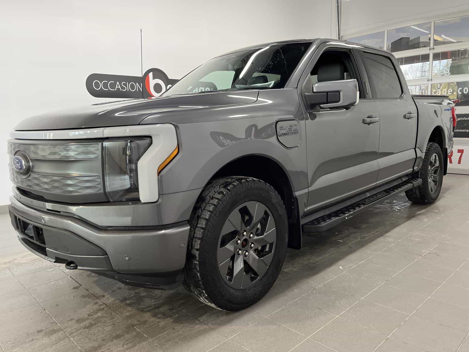 Image 1 Ford F150 Lightning Lariat 2023