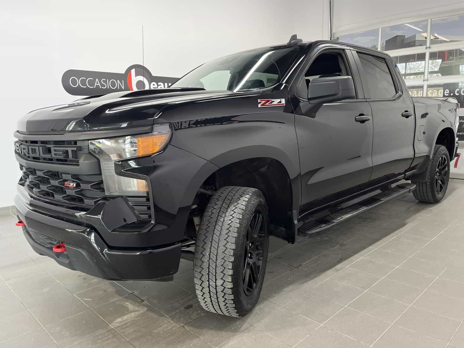 2023 Chevrolet Silverado 1500 Custom Trail Boss - Image 1