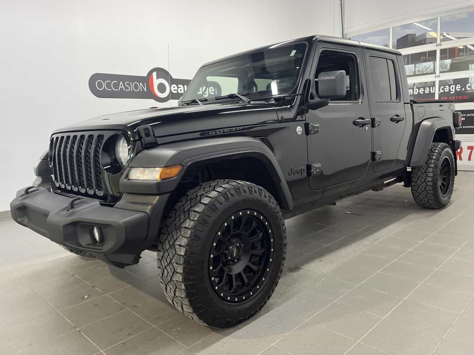 Image 1 Jeep Gladiator Sport 2020