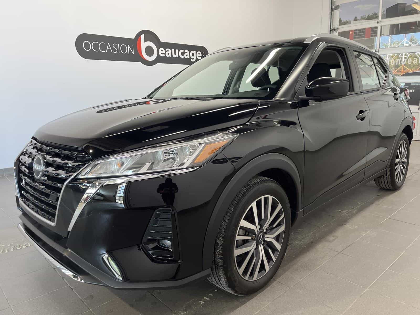2024 Nissan Kicks SV - Image 1