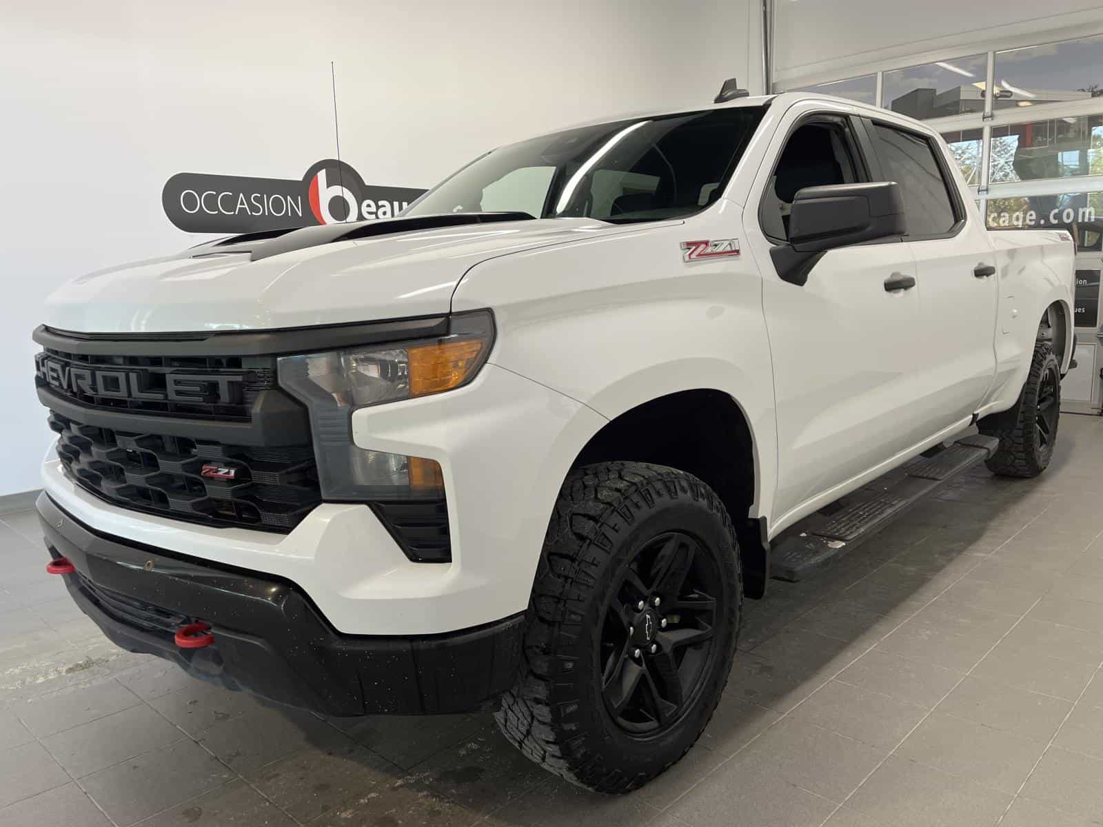 2022 Chevrolet Silverado 1500 Custom Trail Boss - Image 1