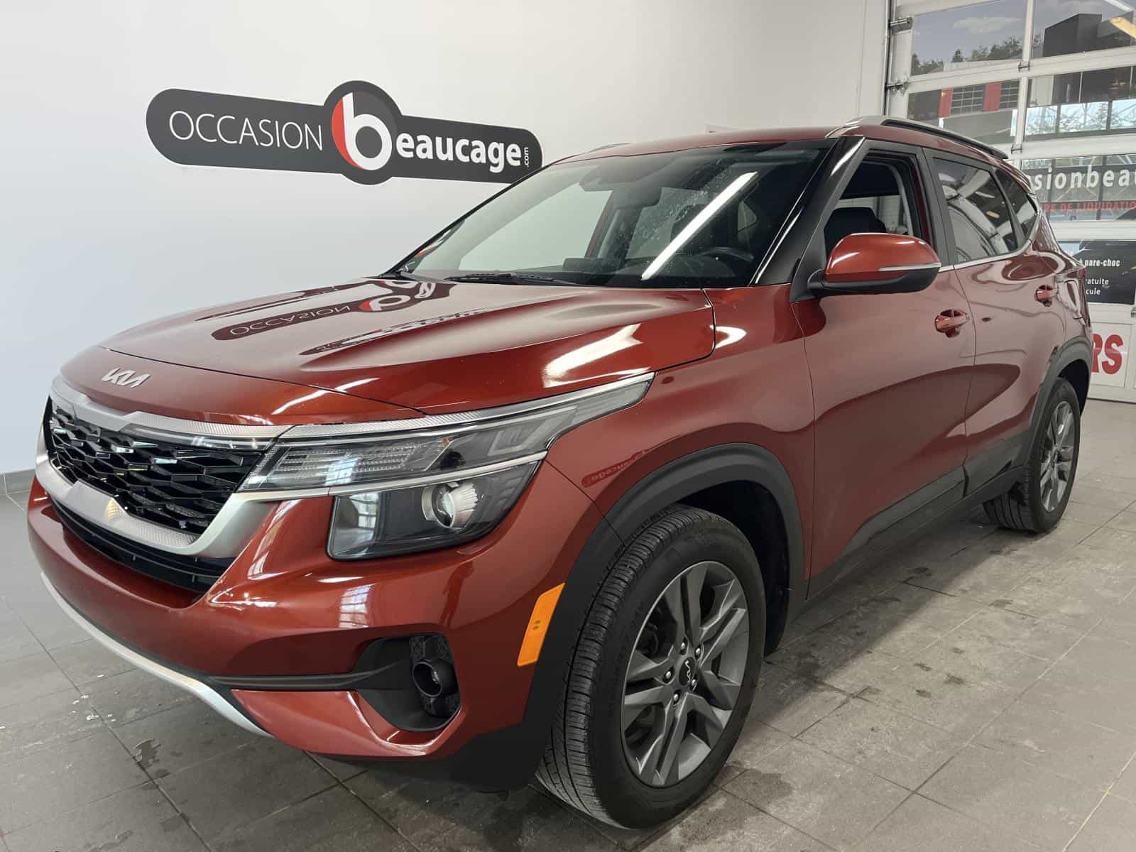 2023 Kia Seltos EX - Image 1