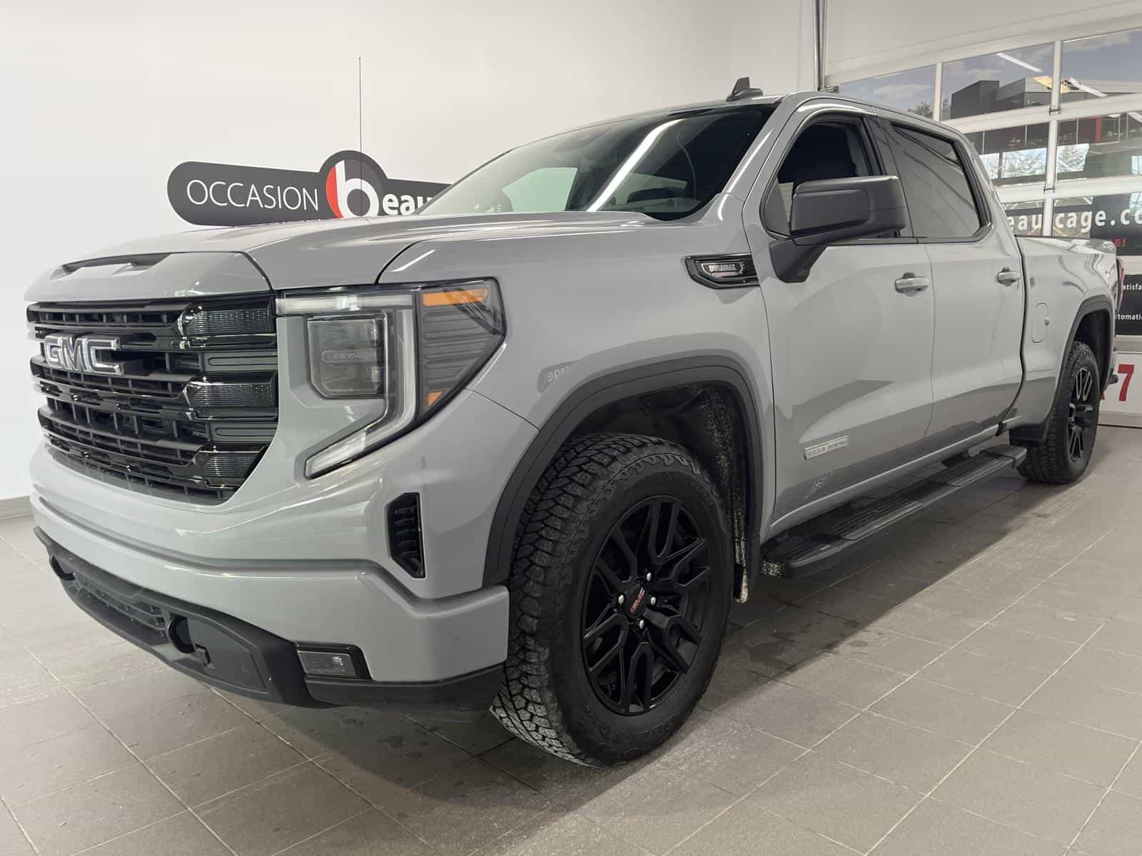 2024 GMC Sierra 1500 Elevation - Image 1