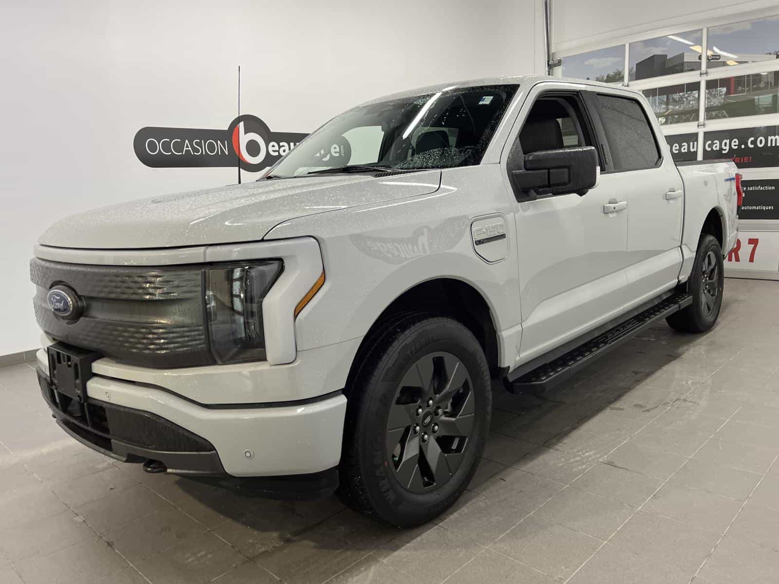 Image 1 Ford F150 Lightning 2023