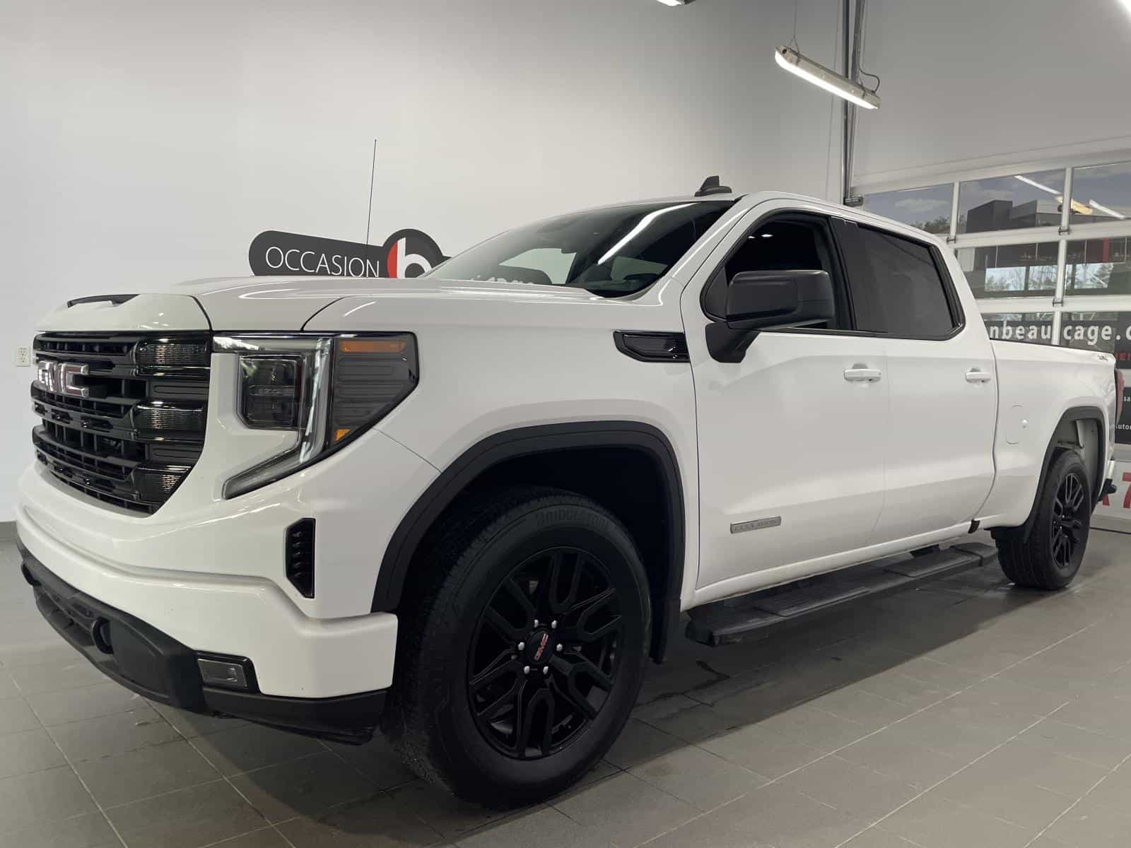 Image 1 GMC Sierra 1500 Elevation 2024