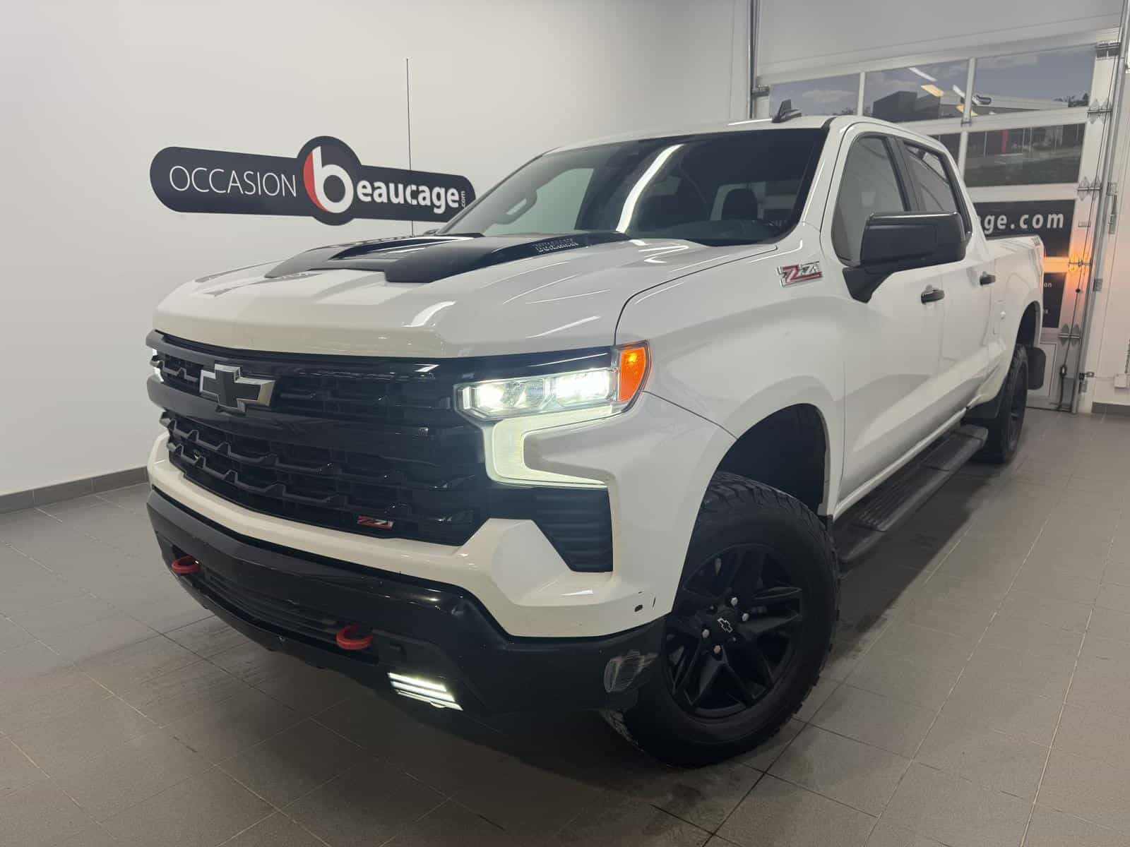 2022 Chevrolet Silverado 1500 LT Trail Boss - Image 1