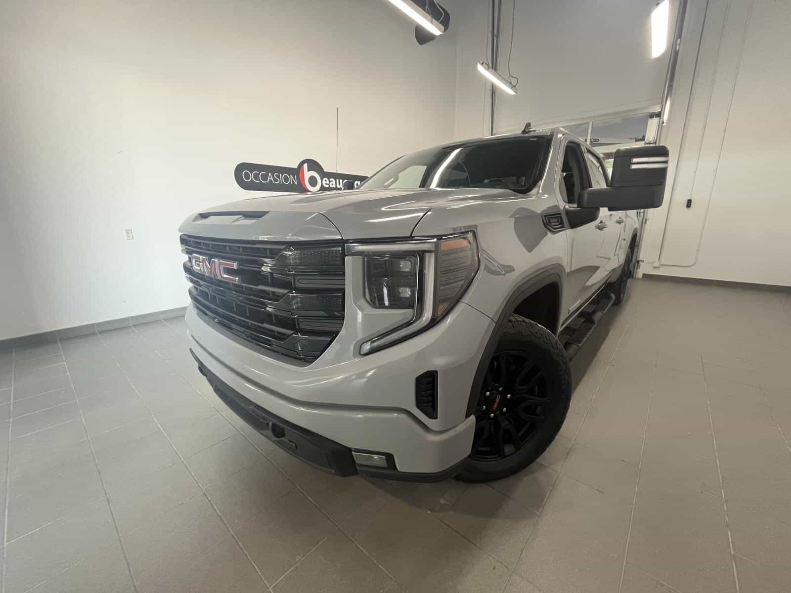 2024 GMC Sierra 1500 Elevation - Image 1