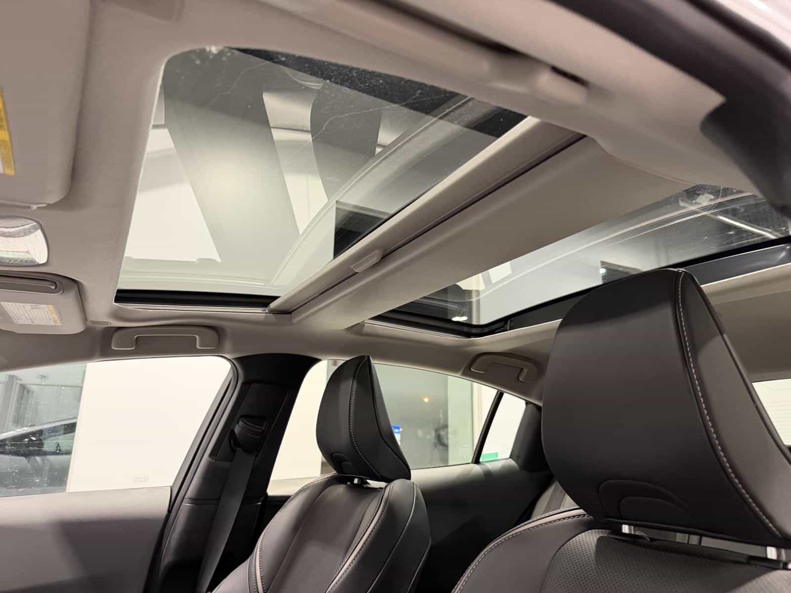 2023 Toyota Prius Limited - Image 12