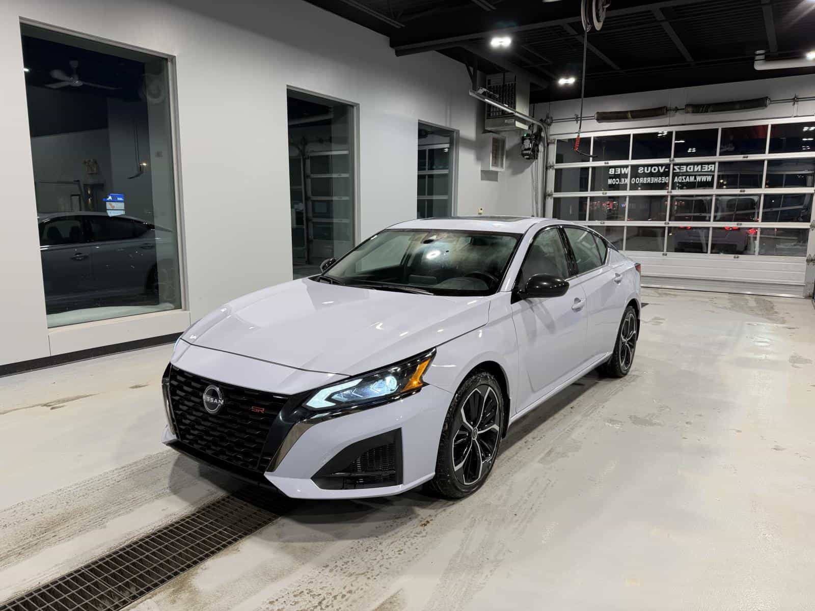 2024 Nissan Altima SR - Image 1