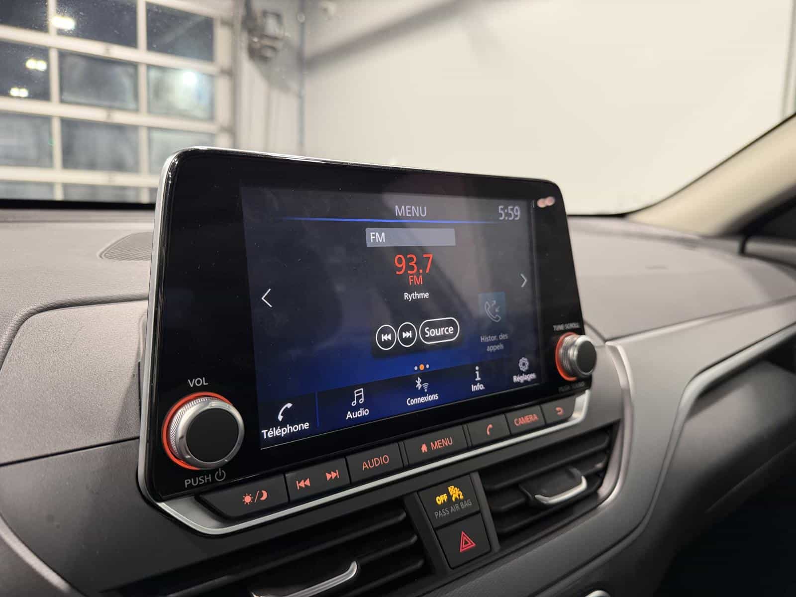 2024 Nissan Altima SR - Image 16