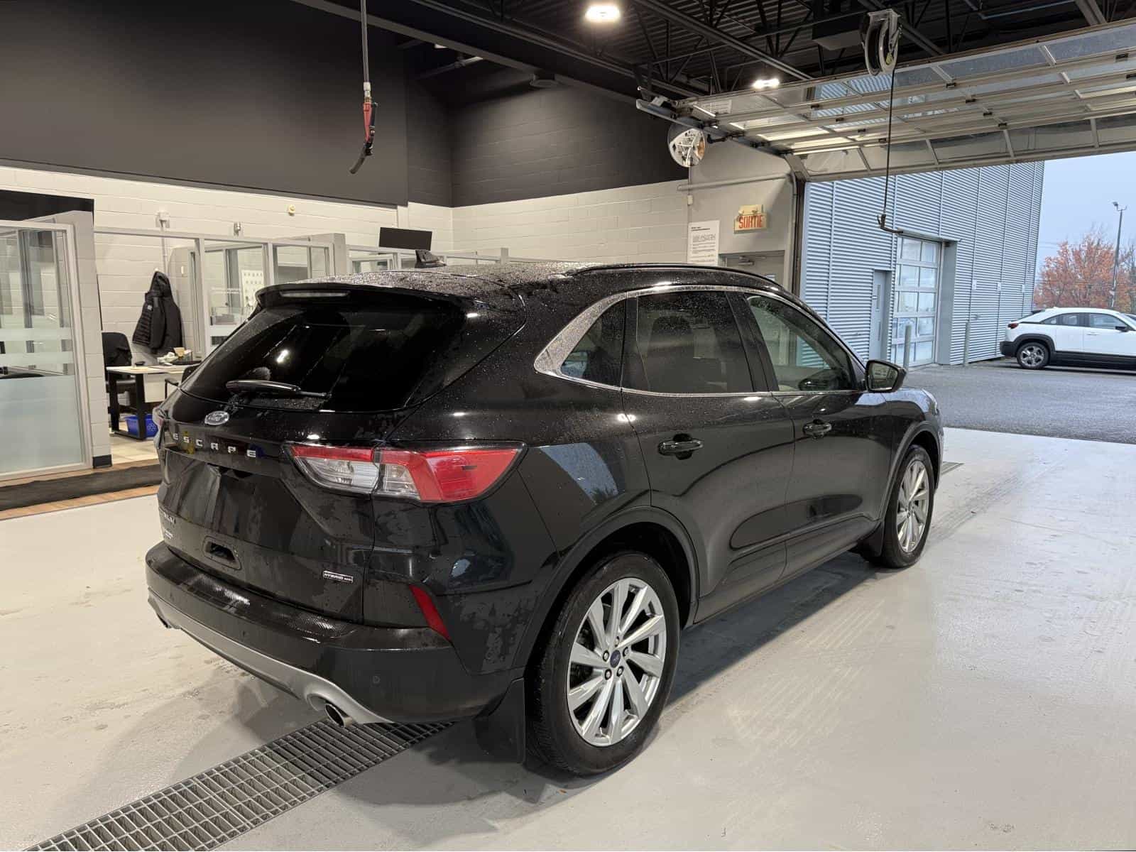 Image 6 Ford Escape Titanium Hybrid 2021