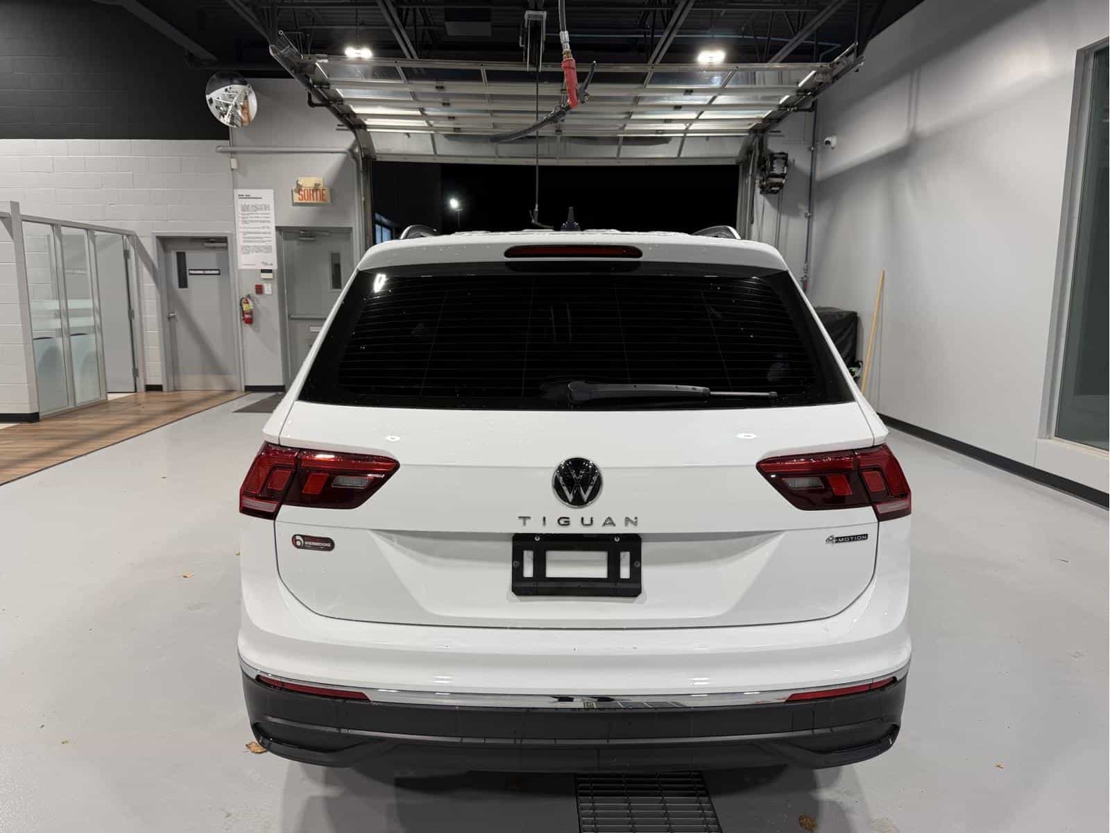 2024 Volkswagen Tiguan Trendline - Image 5