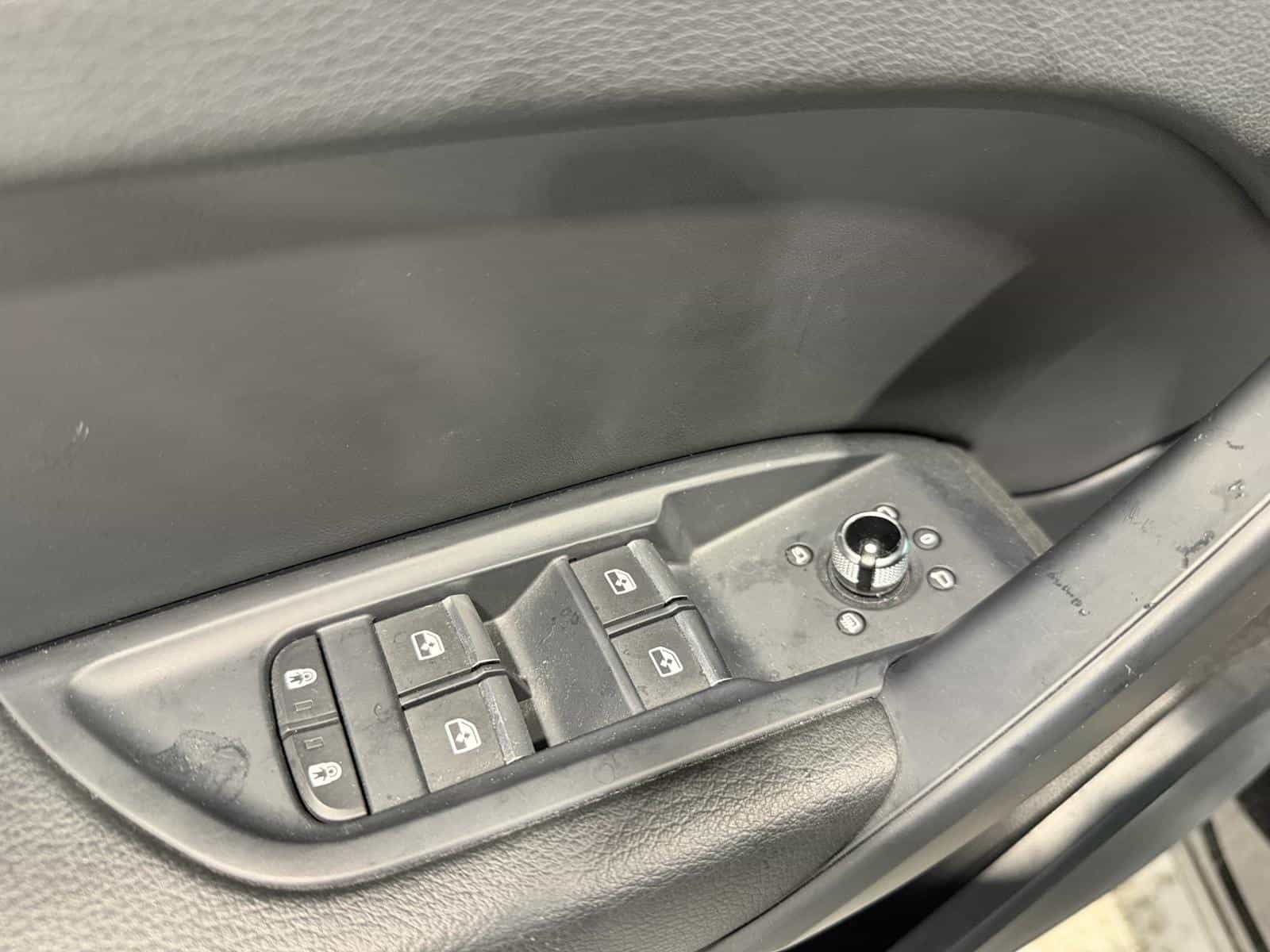 2023 Audi Q5 Komfort 40 - Image 9