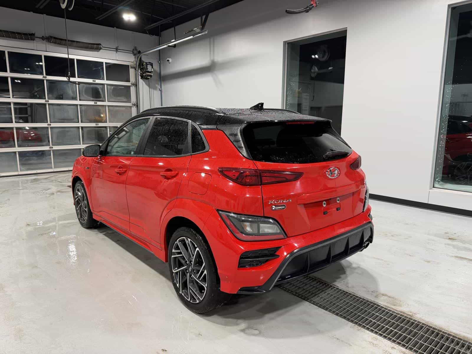 2022 Hyundai Kona N Line - Image 4