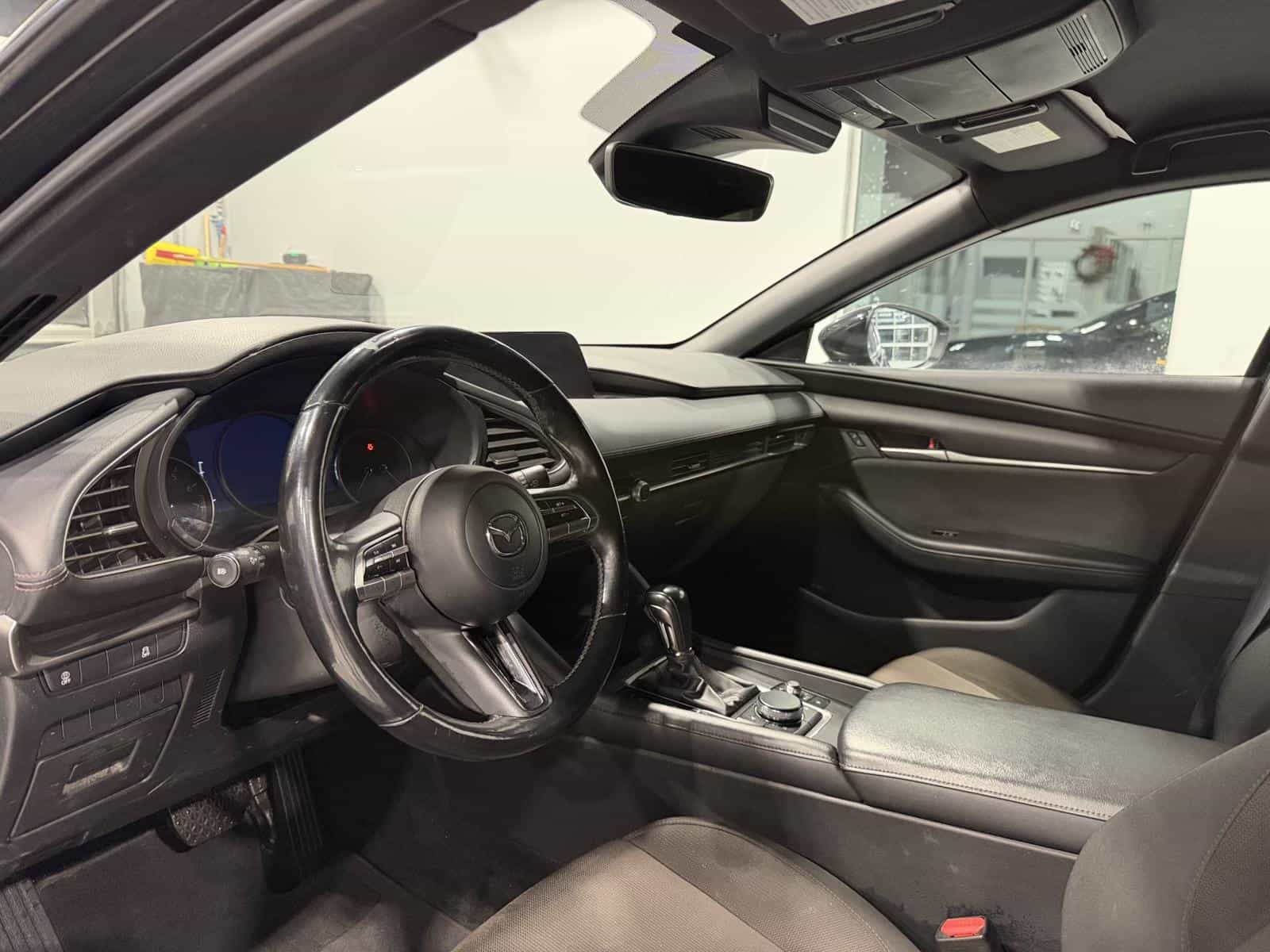 2022 Mazda Mazda3 Sport GS - Image 10