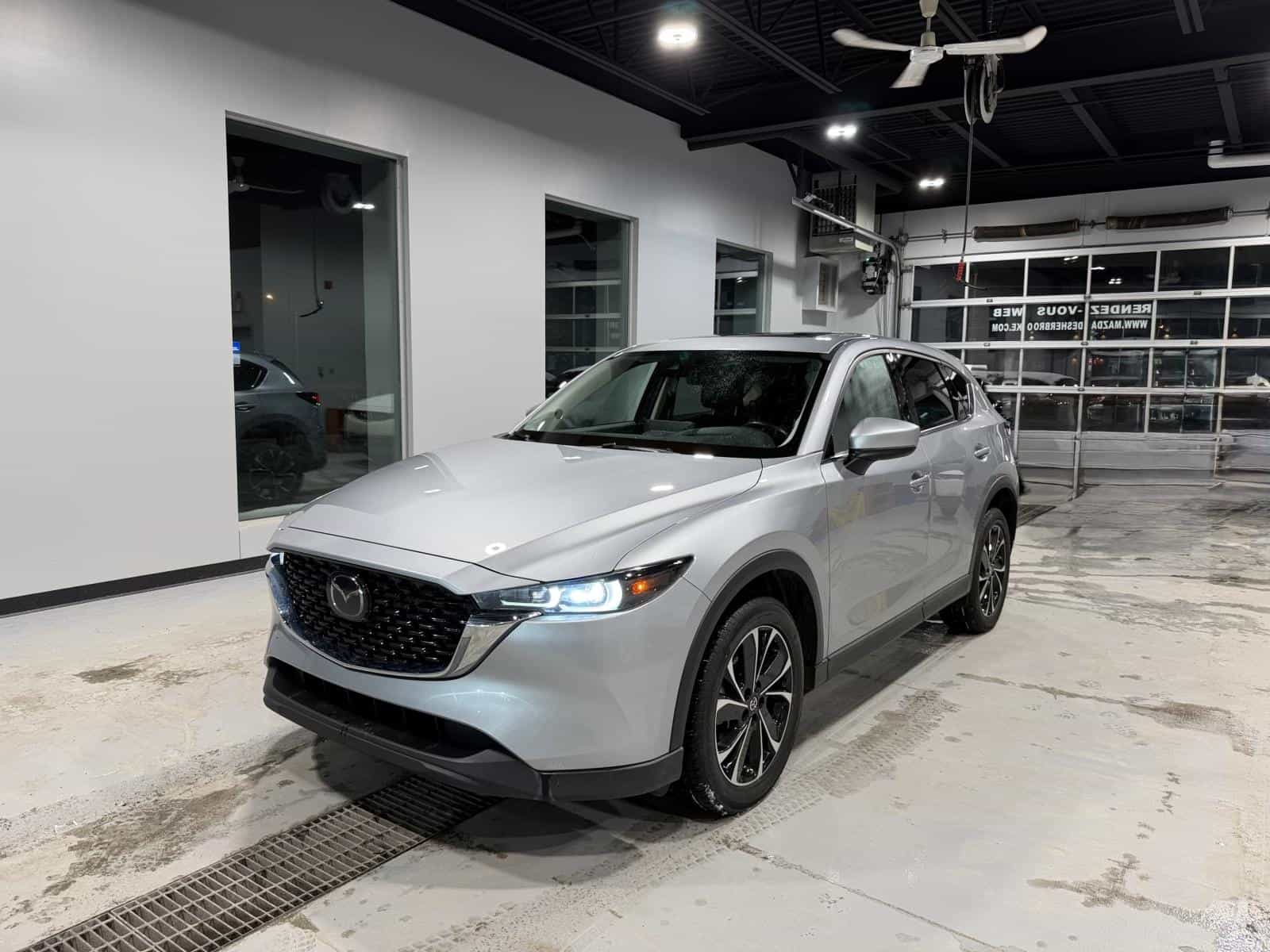 2023 Mazda CX-5 GT - Image 1