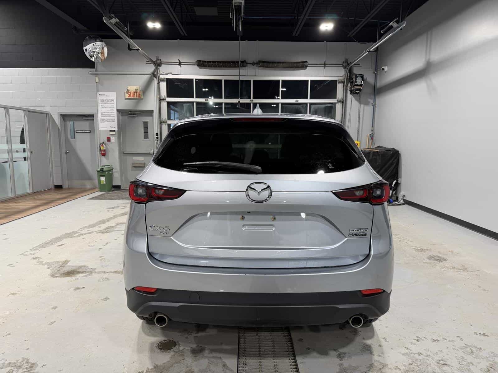 2023 Mazda CX-5 GT - Image 5