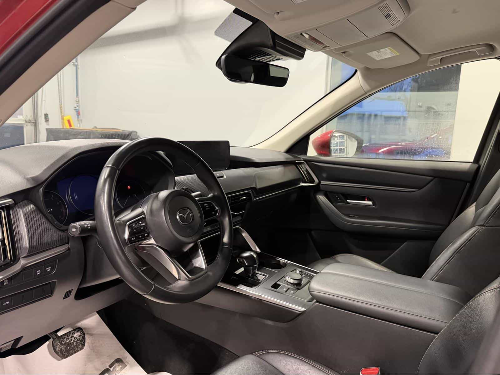 2024 Mazda CX-90 GS-L MHEV - Image 11