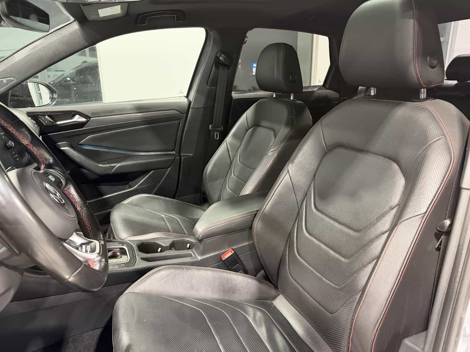 2021 Volkswagen Jetta GLI - Image 9