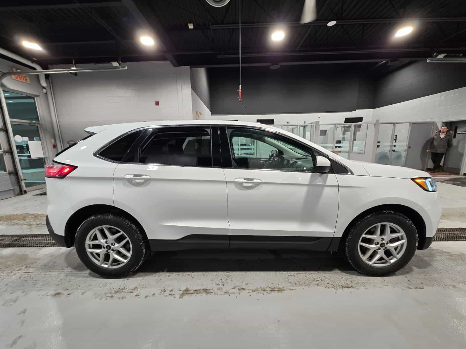 Image 6 Ford Edge SEL 2023