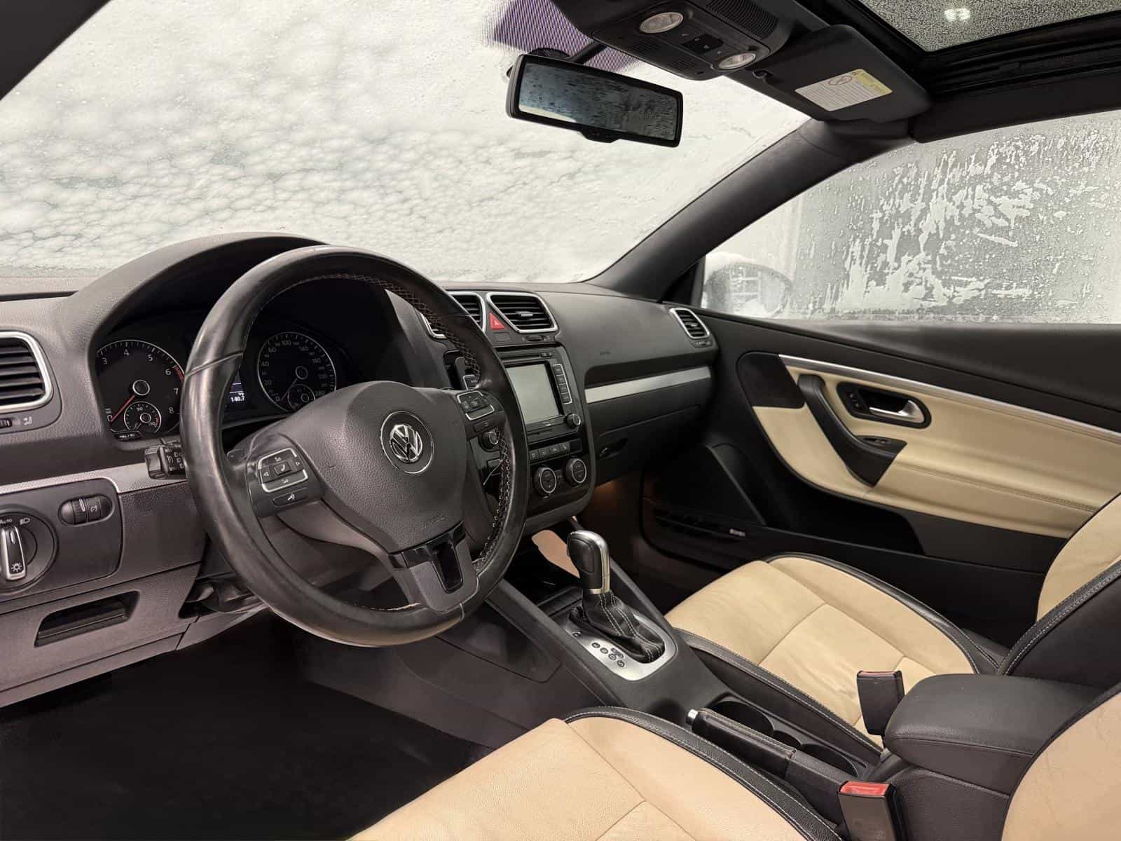 2015 Volkswagen Eos Wolfsburg - Image 10