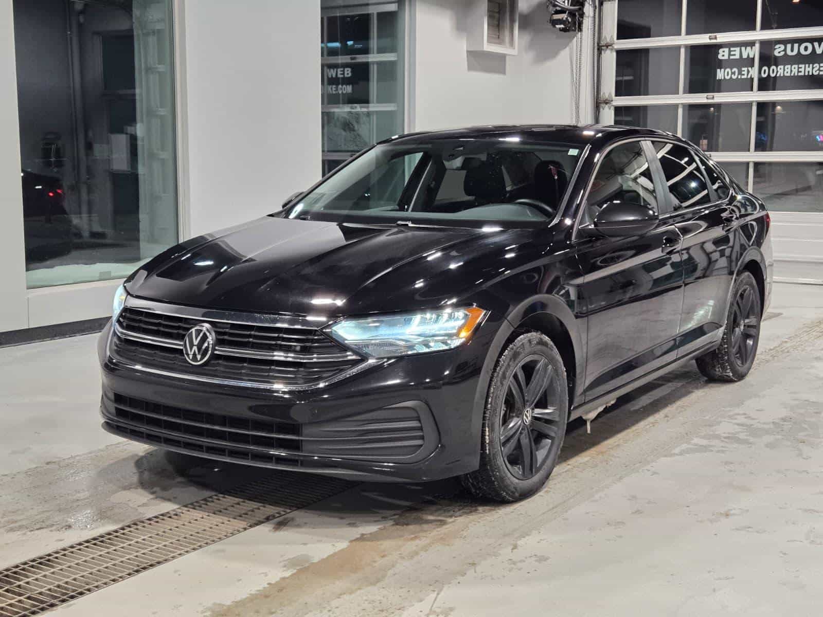 Image 1 Volkswagen Jetta Comfortline 2023