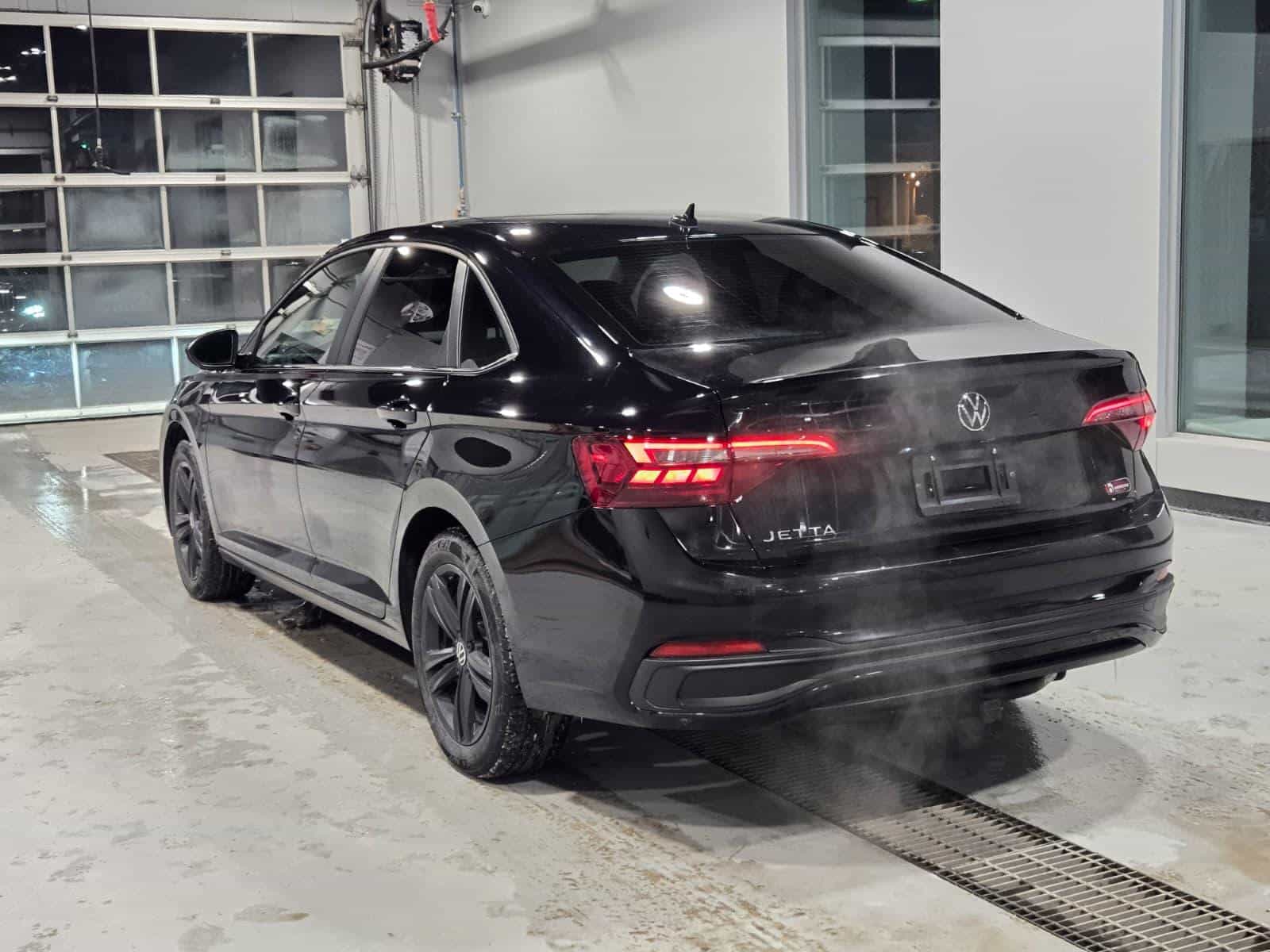 Image 3 Volkswagen Jetta Comfortline 2023