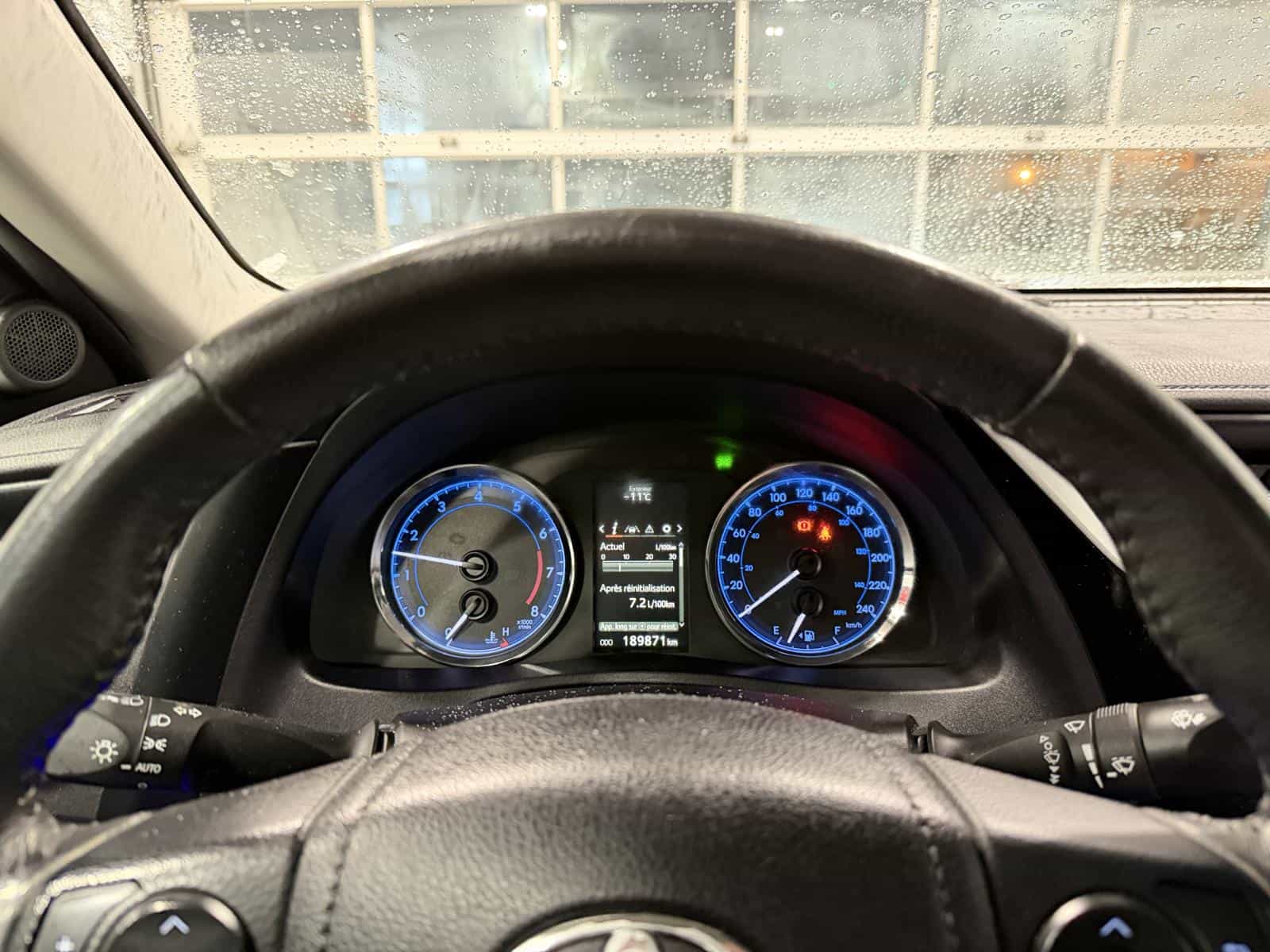 2017 Toyota Corolla SE - Image 12