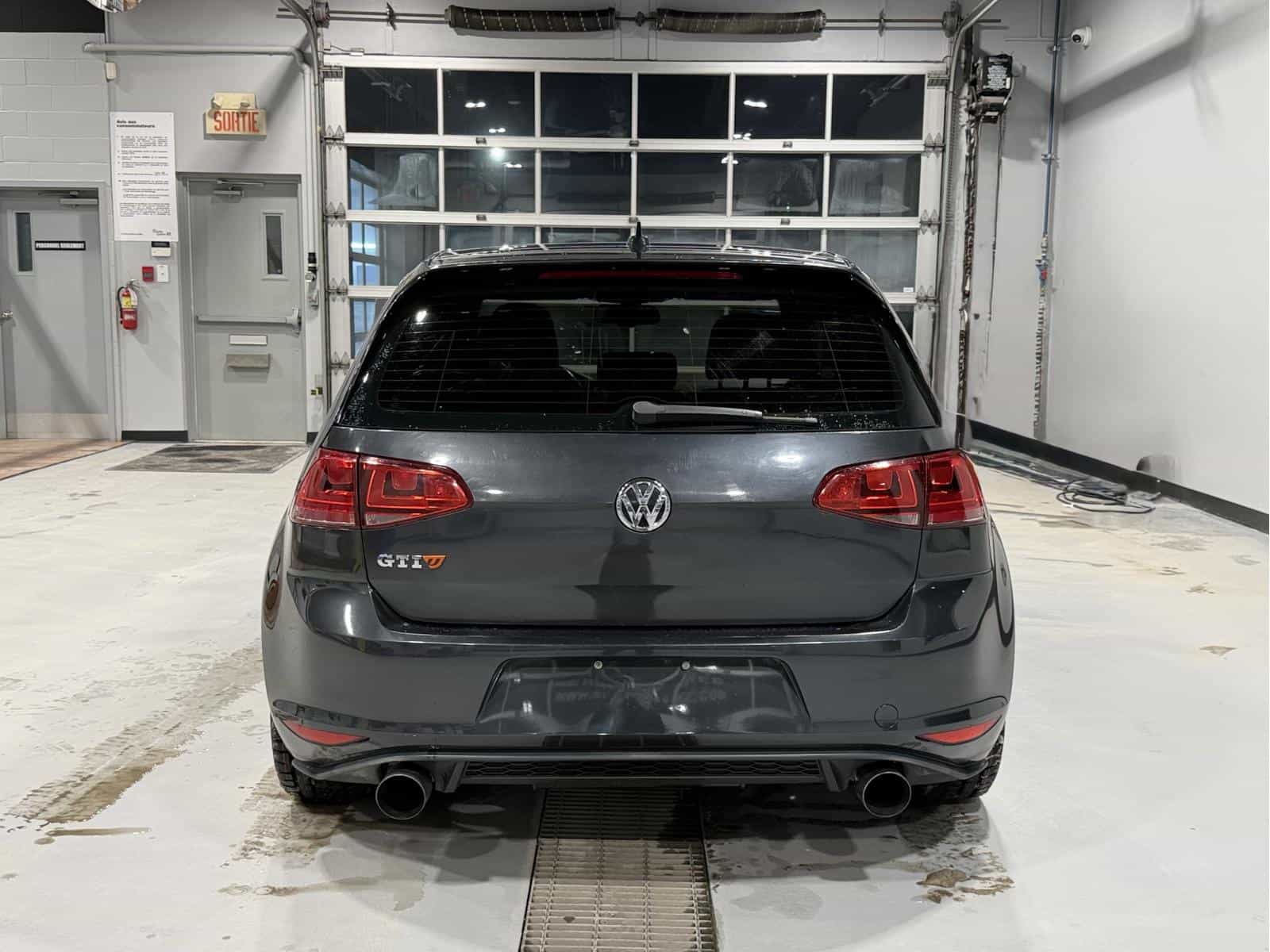 2015 Volkswagen Golf Autobahn - Image 5