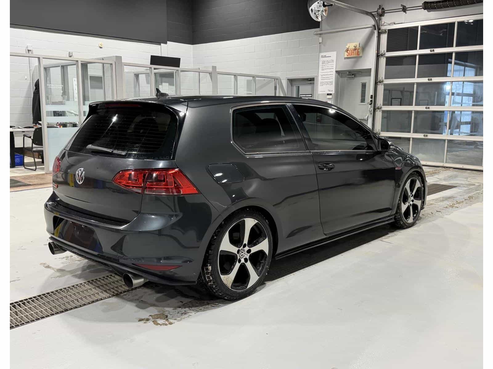 2015 Volkswagen Golf Autobahn - Image 6