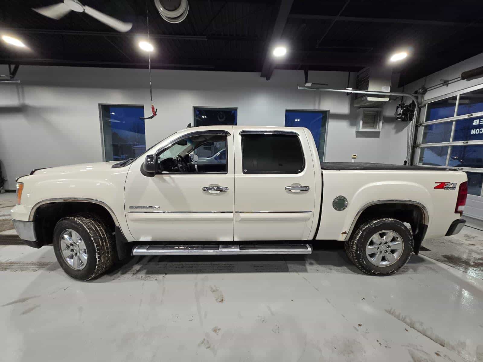 2011 GMC Sierra SLE - Image 2
