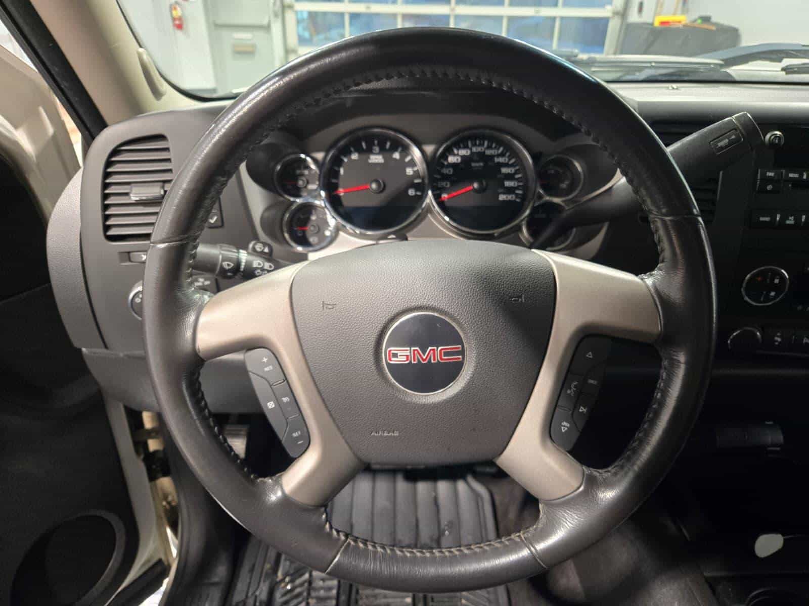 2011 GMC Sierra SLE - Image 6