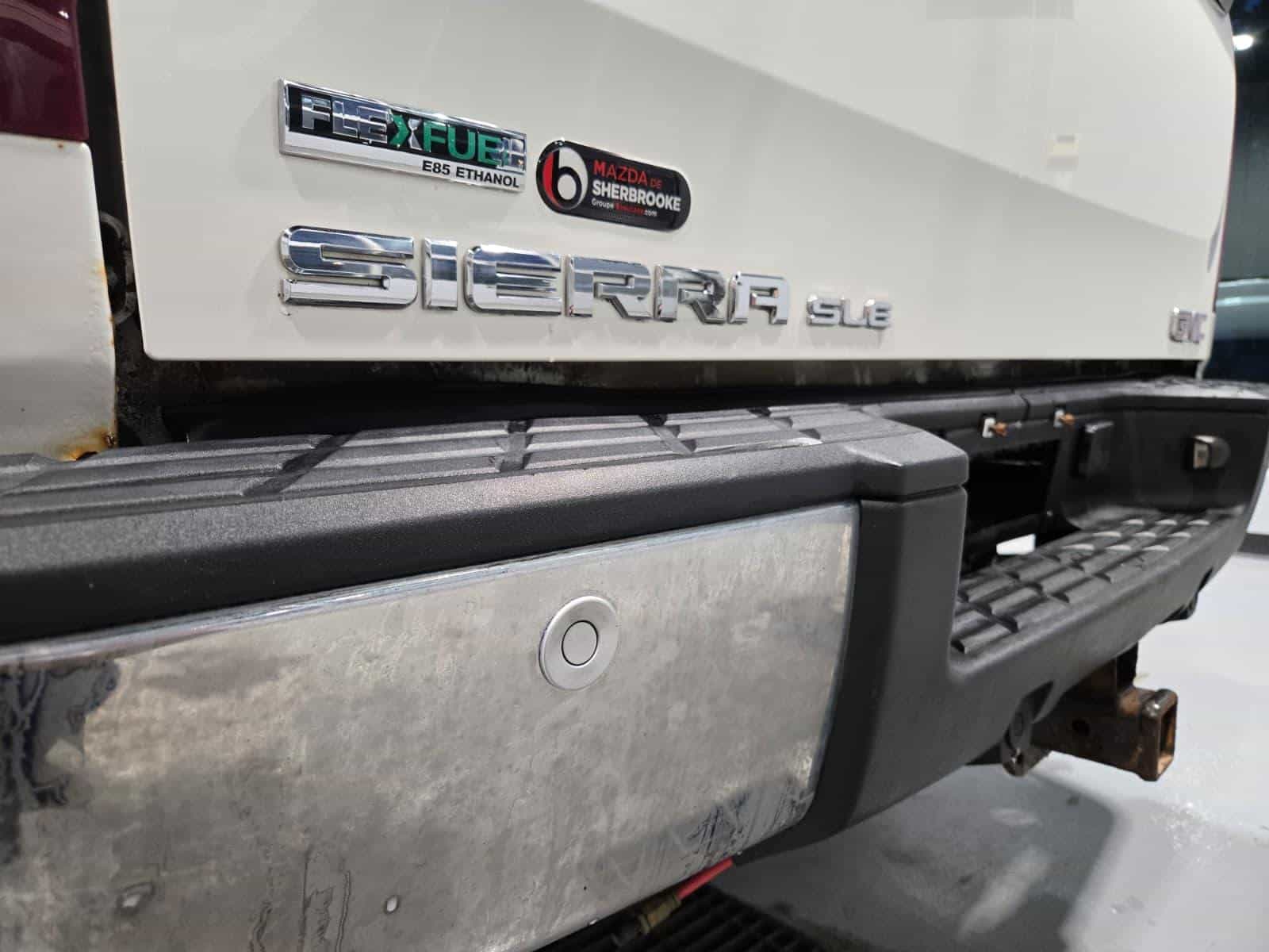 2011 GMC Sierra SLE - Image 16