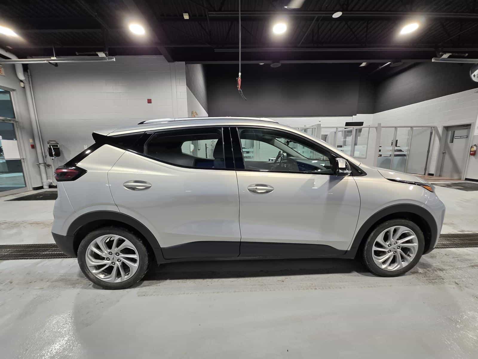 2023 Chevrolet Bolt LT - Image 5