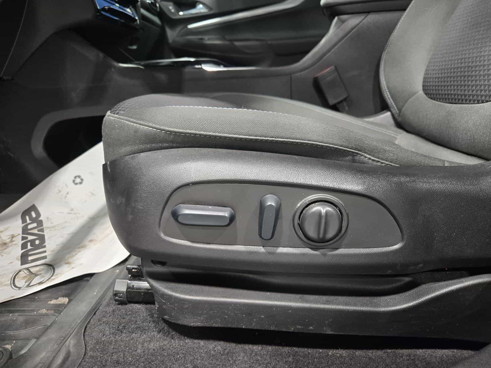 2023 Chevrolet Bolt LT - Image 10