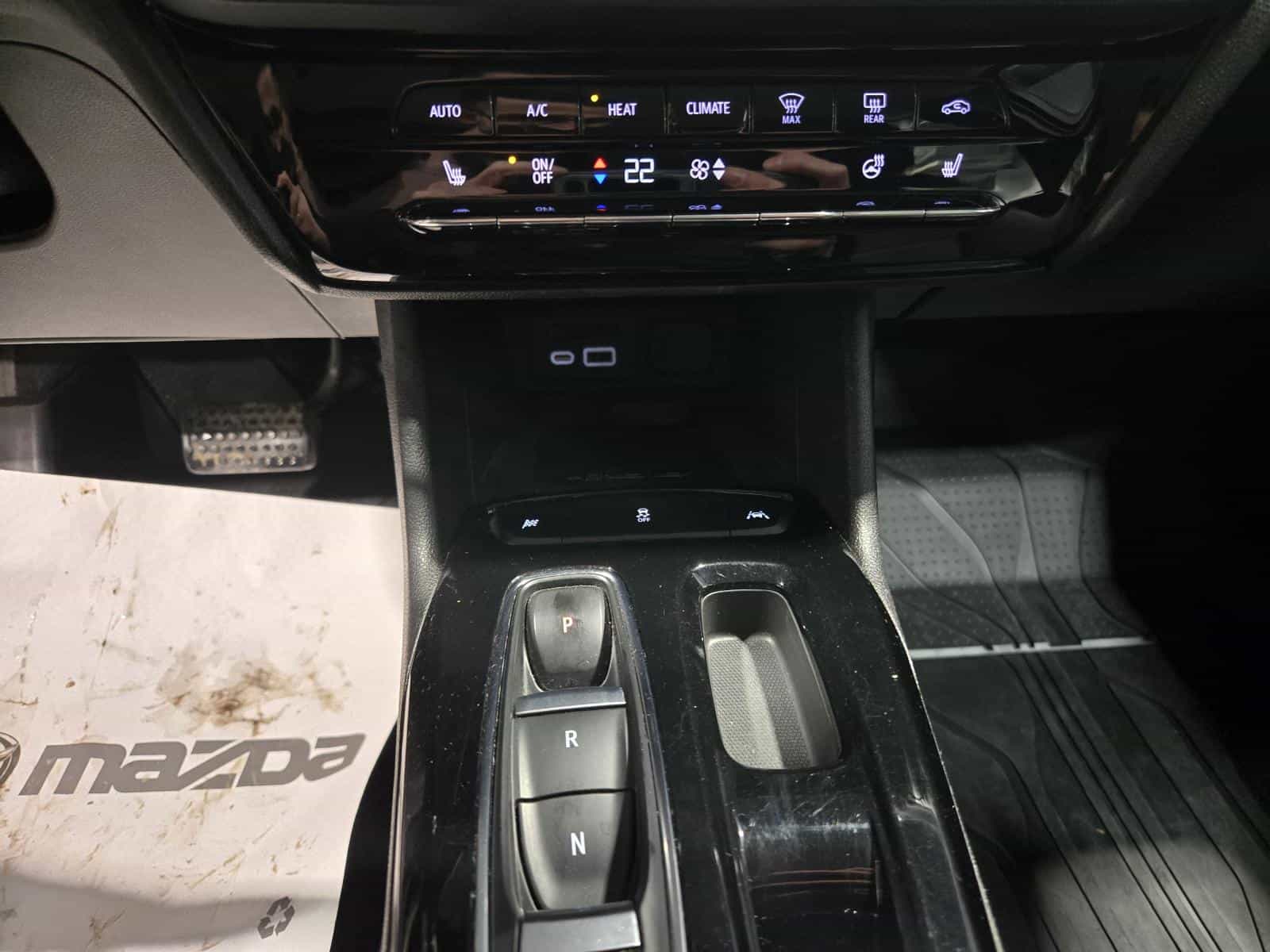 2023 Chevrolet Bolt LT - Image 18