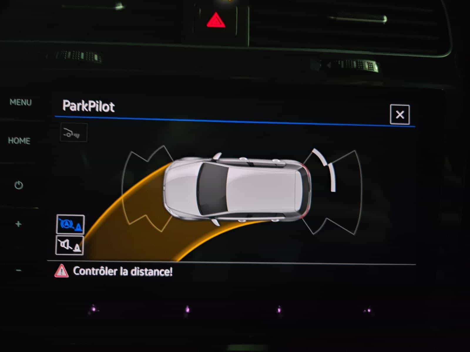 2020 Volkswagen E-Golf Comfortline - Image 16