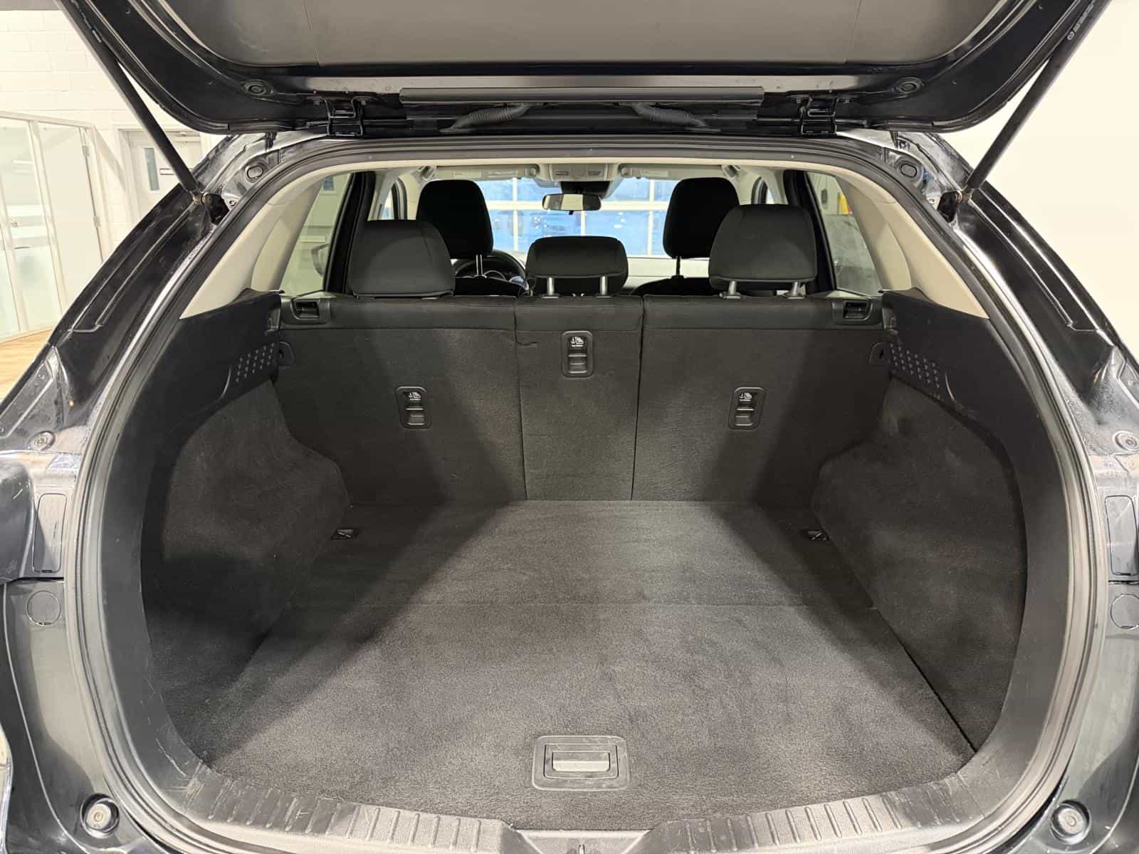 2022 Mazda CX-5 GX - Image 6