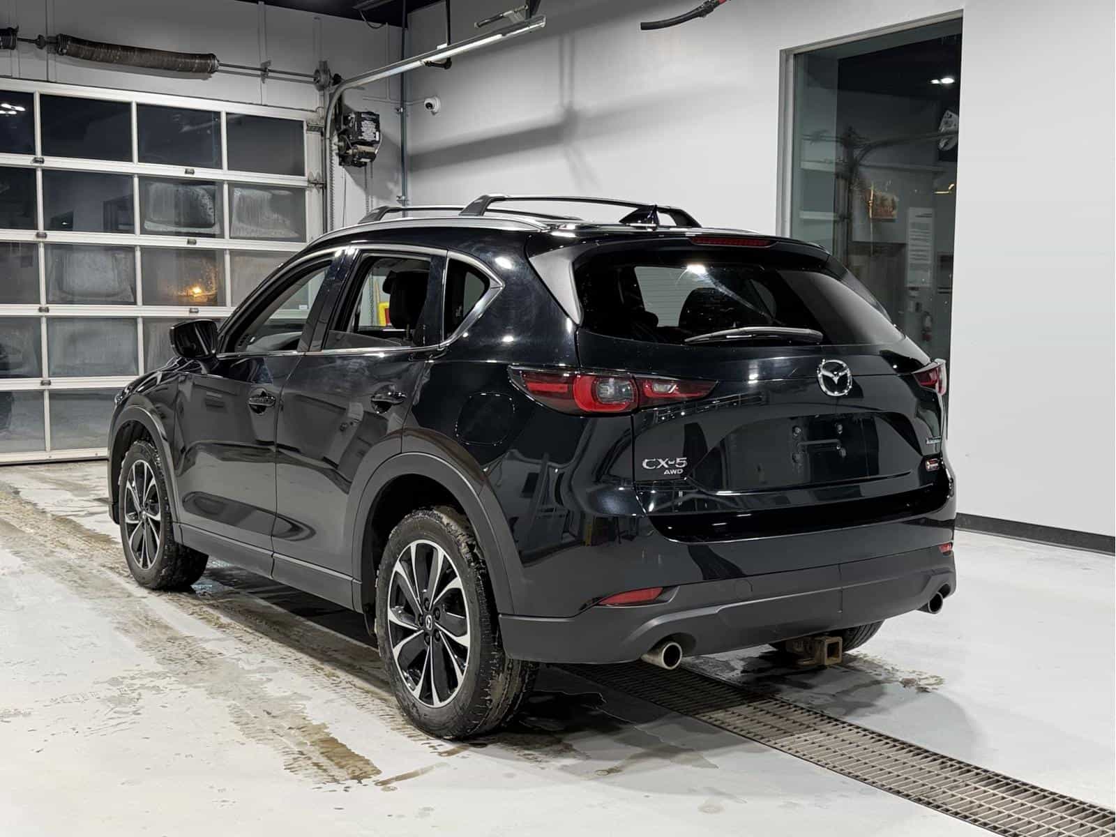 2023 Mazda CX-5 GT - Image 4