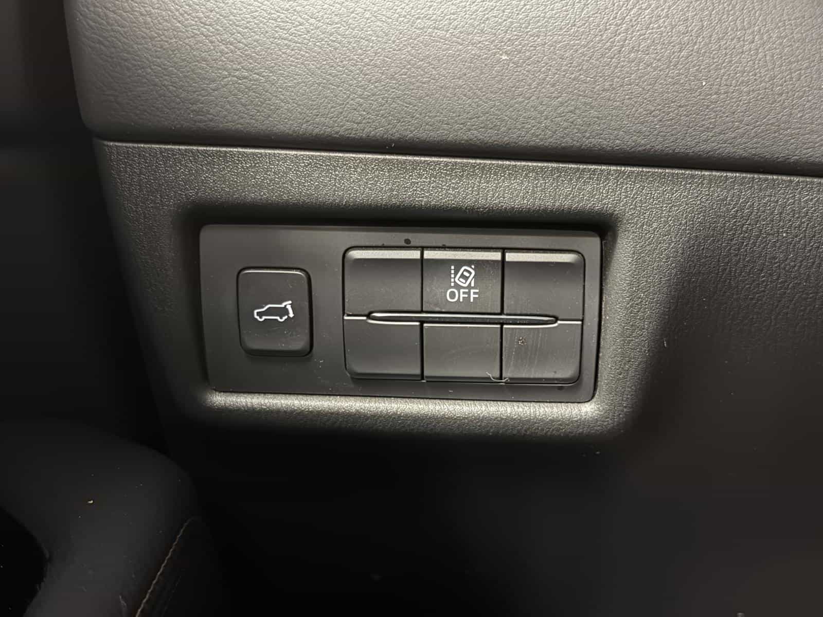 2023 Mazda CX-5 GT - Image 12