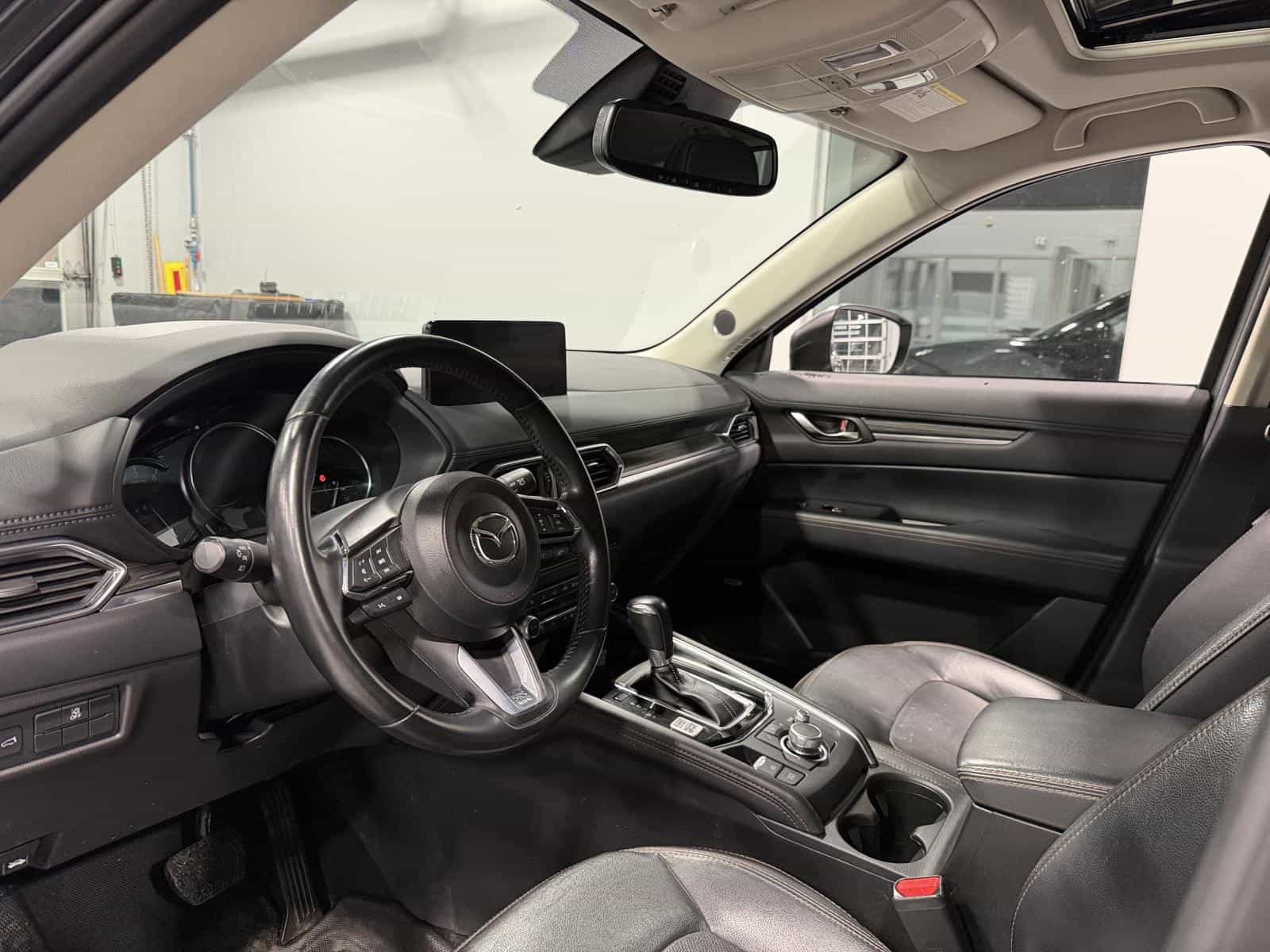 2023 Mazda CX-5 GT - Image 9