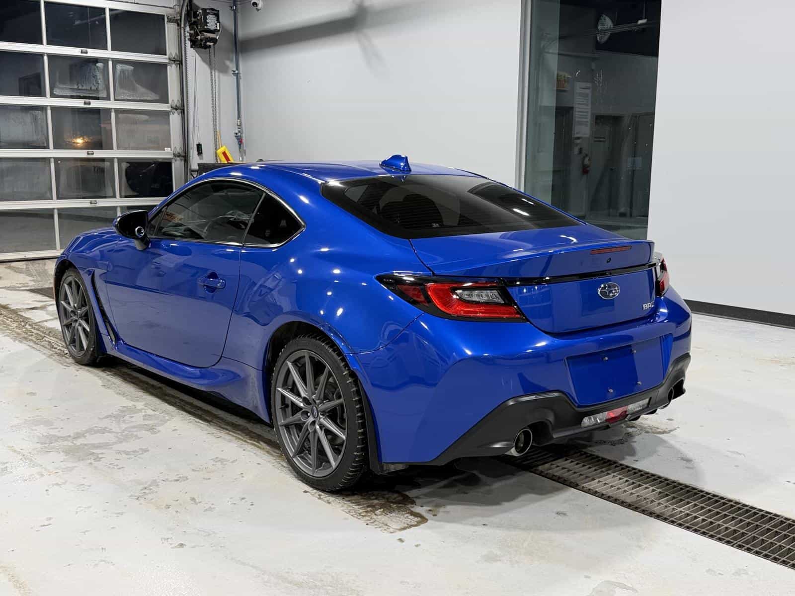 2023 Subaru BRZ Sport-Tech - Image 4