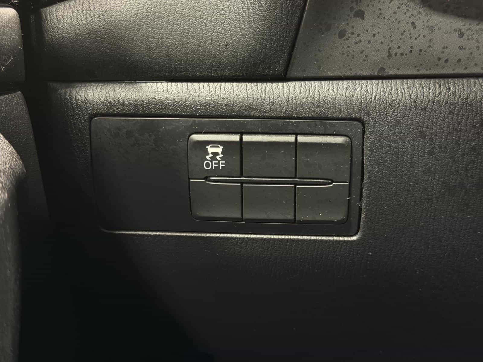 Image 11 Mazda Mazda3 GX 2016